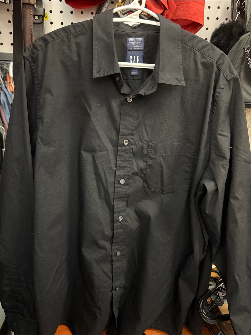 GAP Men's Black Long-Sleeve Button-Up Shirt
